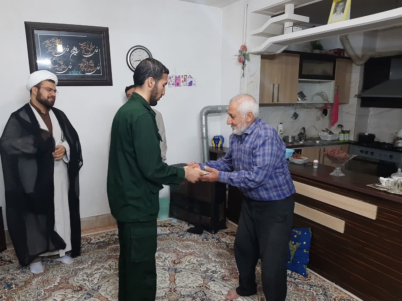 تجلیل و گرامی نگه داشتن نام و یاد شهدای گرانقدر تنها کاری است که میتوان انجام داد